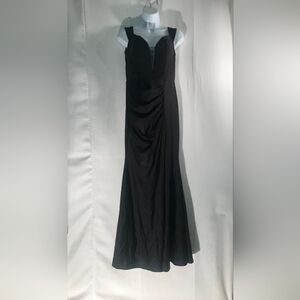 JO+EL Company Black Ruched Sweetheart Neck Formal Gown M